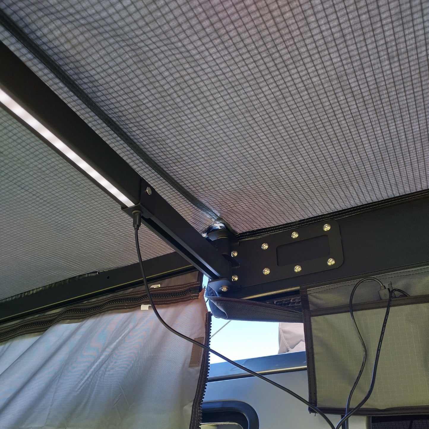 Delta Wrap-Around Awning Soft Case