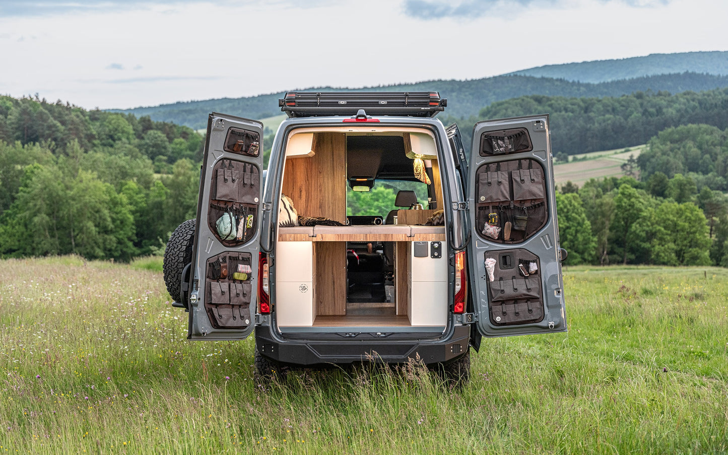 Moon Organiser - Sprinter 907 H2 RWD